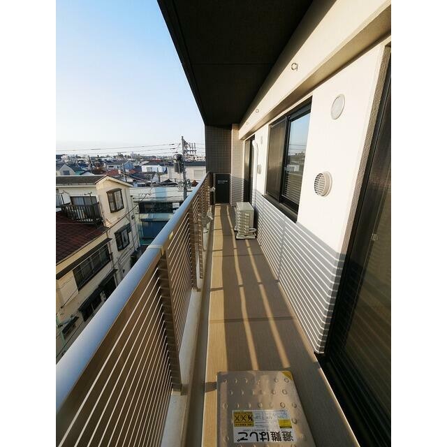 バルコニー横幅はなんと約8.2m