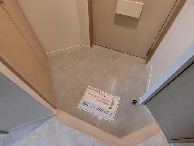(玄関)