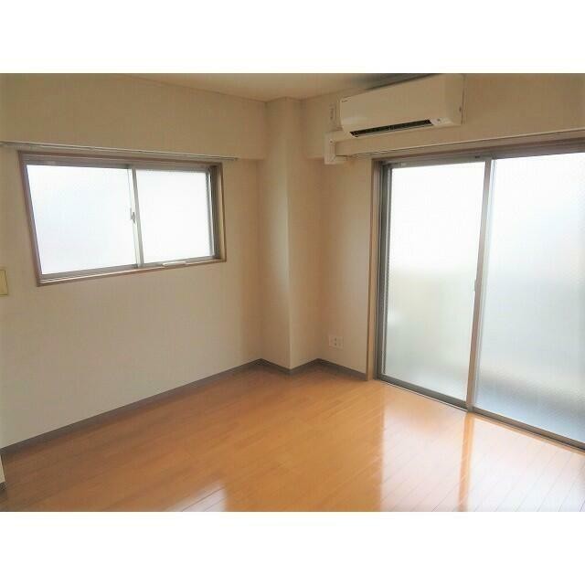 洋室(居間)