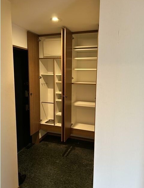 (玄関)