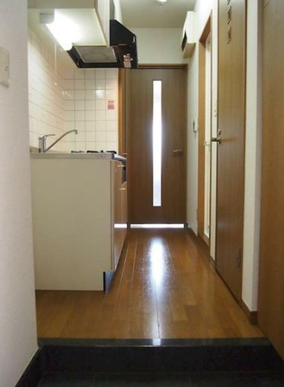 ※同仕様写真含む(玄関)