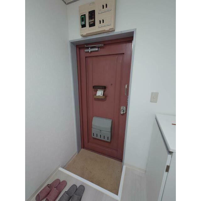 (玄関)