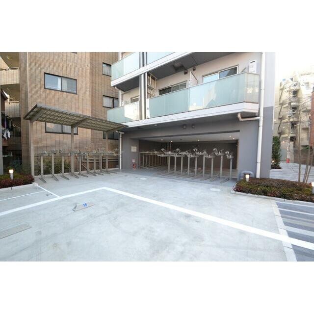 屋根有り無料駐輪場・駐車場（要別途契約）(その他建物画像)