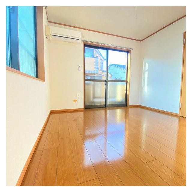 (居間)