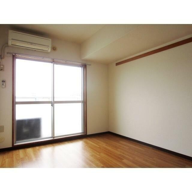 (居間)