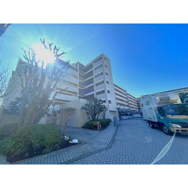川崎市高津区北見方２丁目 【賃貸居住】マンション