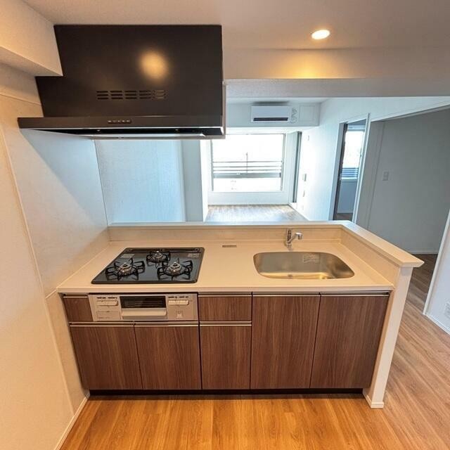 ※写真は同タイプ住戸です。(キッチン)