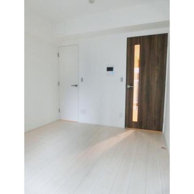 ※写真は同タイプ住戸です。(居間)