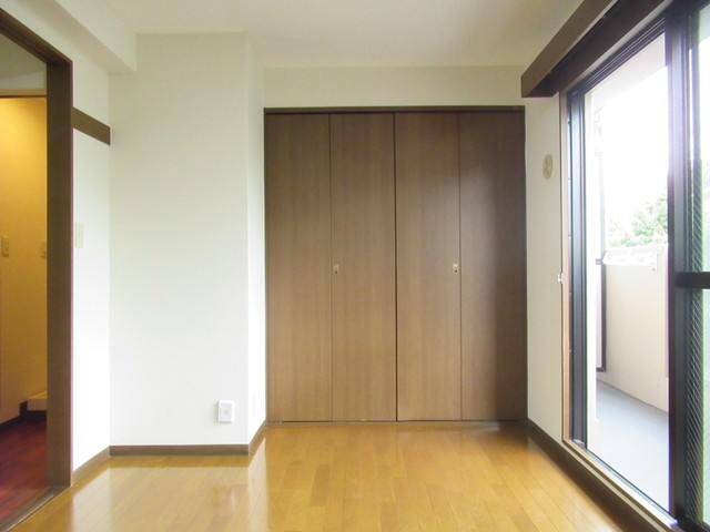 (居間)