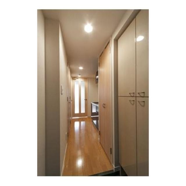 ※写真は同タイプ住戸です。(玄関)