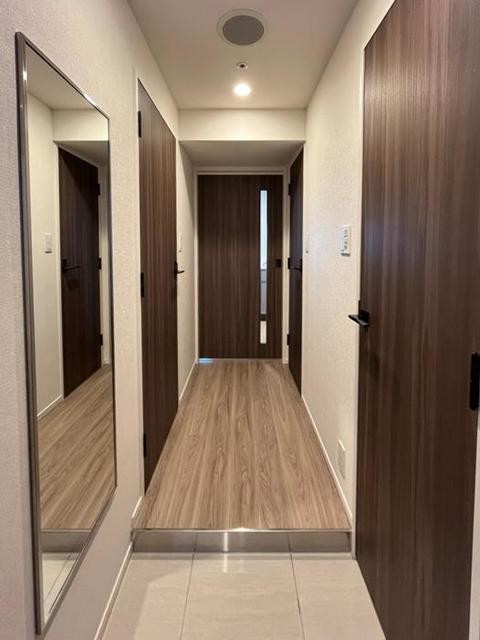 ※写真は同タイプ住戸です。(玄関)