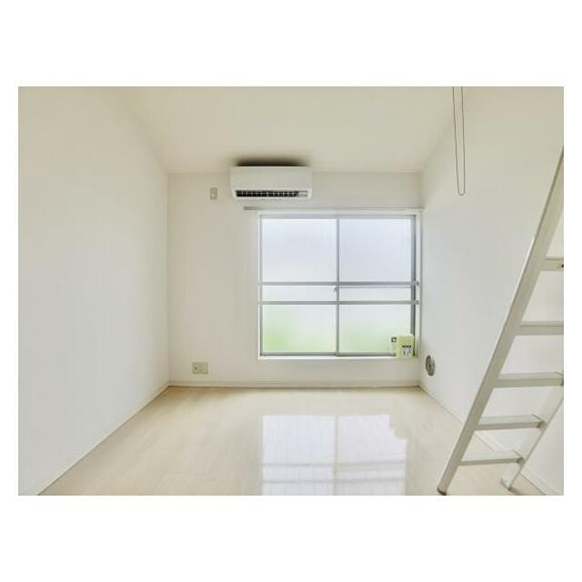(居間)