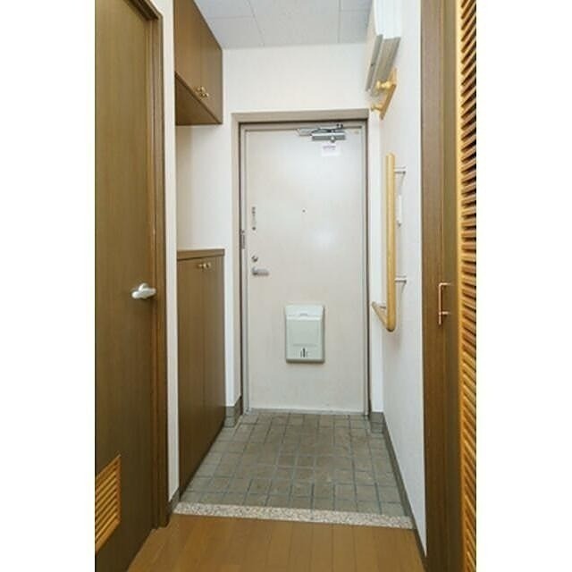(玄関)