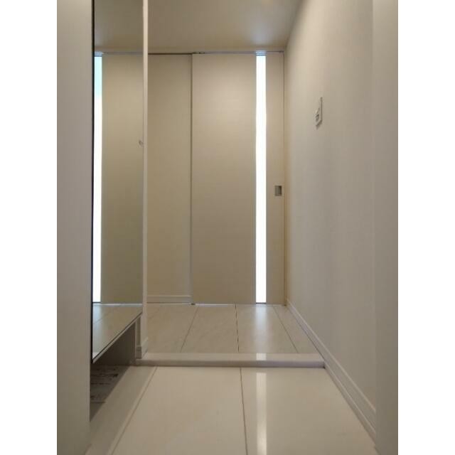 (玄関)