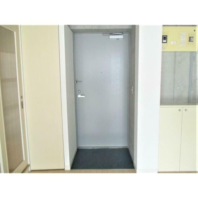（2303）(玄関)