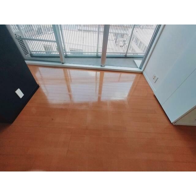 (居間)