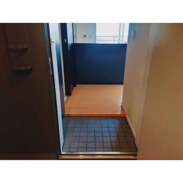 (玄関)