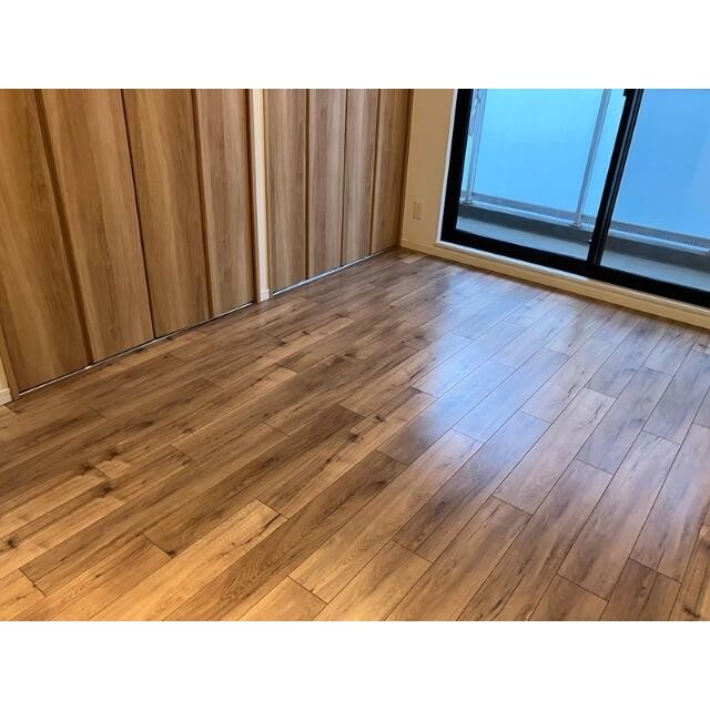(居間)