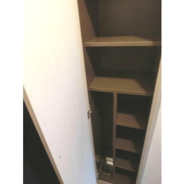 ※同仕様写真含む(玄関)