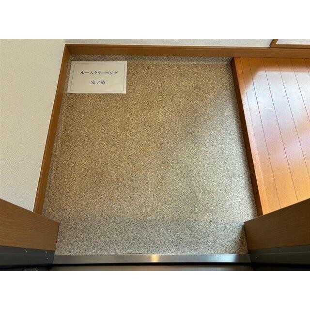 (玄関)