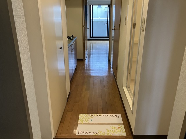 (玄関)