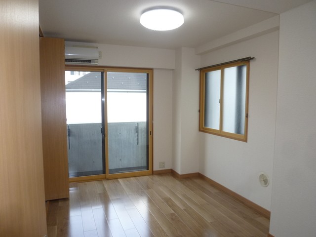 (居間)