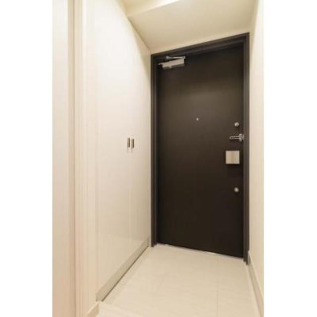 ※写真は同タイプ住戸です。(玄関)