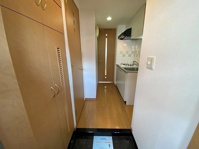 (玄関)