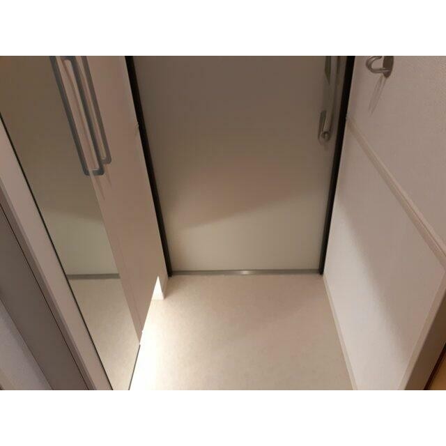 (玄関)