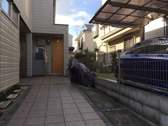 (玄関)