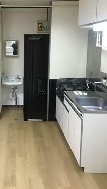 (玄関)