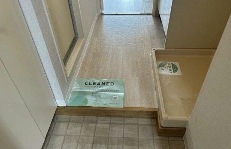 (玄関)