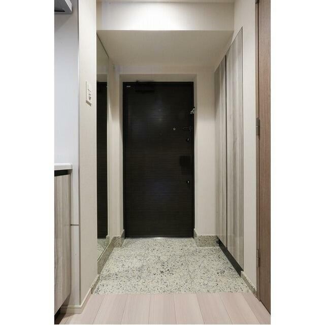 (玄関)