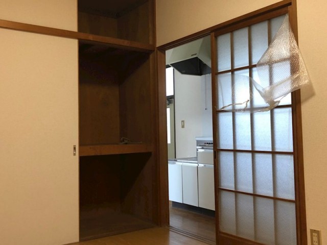 (居間)