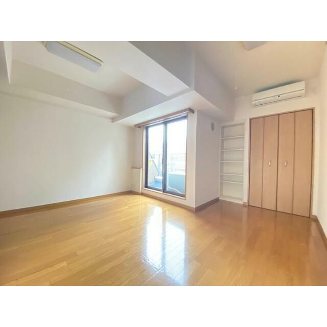 (居間)