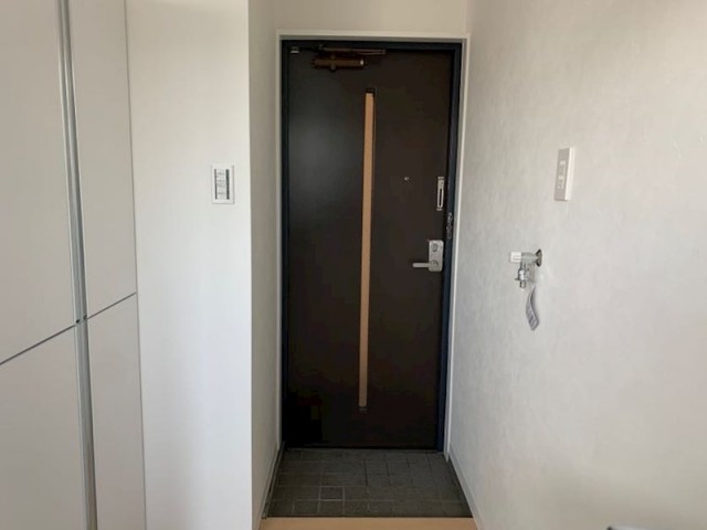 (玄関)