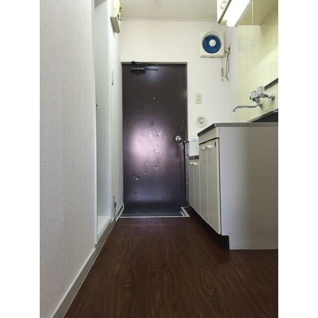 (玄関)