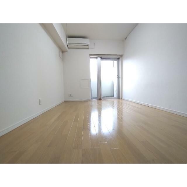 (居間)