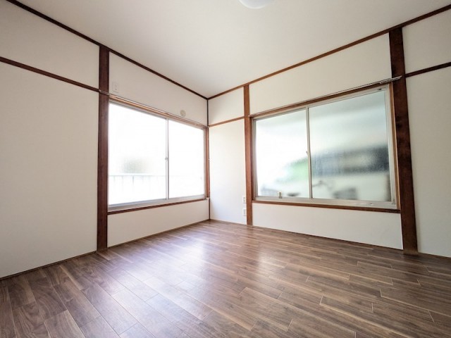 (居間)