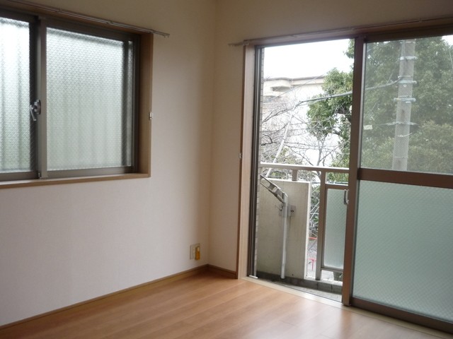 (居間)