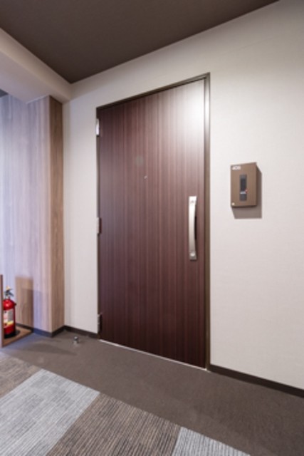 ※写真は同タイプ住戸です。(玄関)