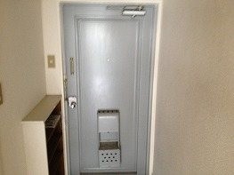 (玄関)
