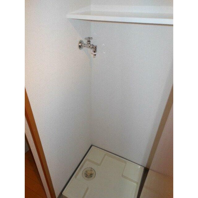 棚付室内洗濯機置場