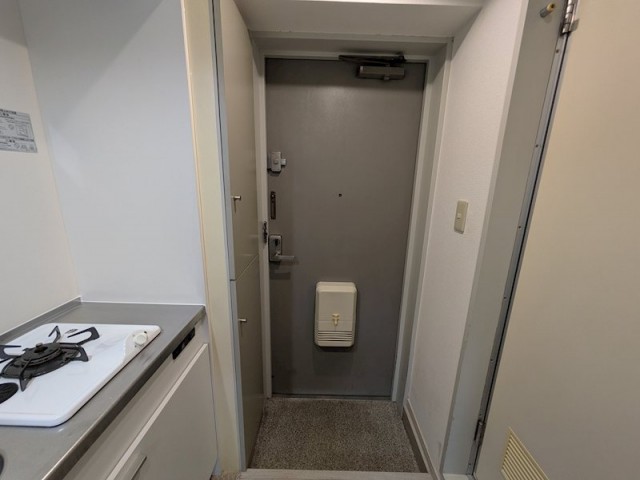 (玄関)