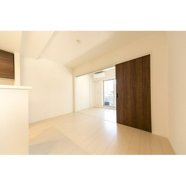 ※写真は同タイプ住戸です。(居間)