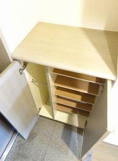 (玄関)