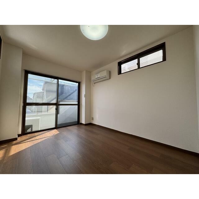 室内写真は全て別部屋のものです。(居間)