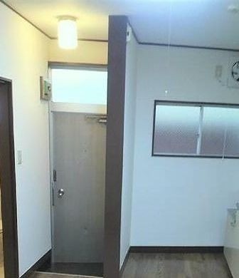 (玄関)