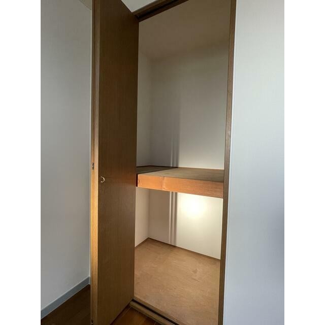 同物件の別号室の写真です。(内装)