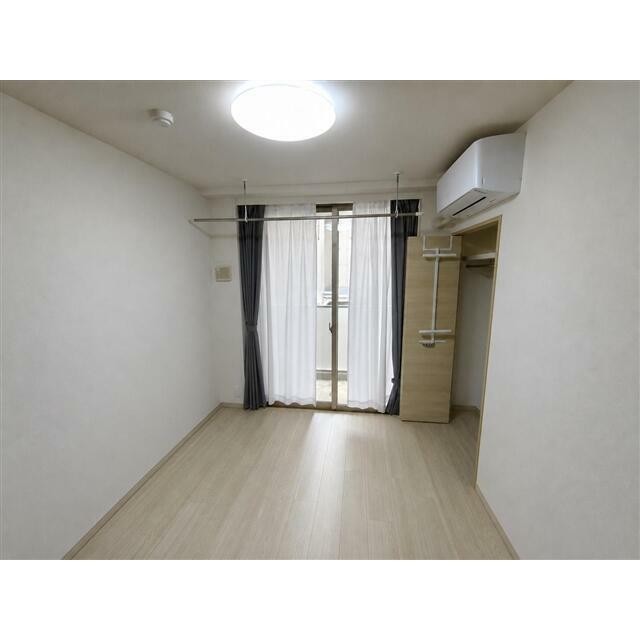 (居間)
